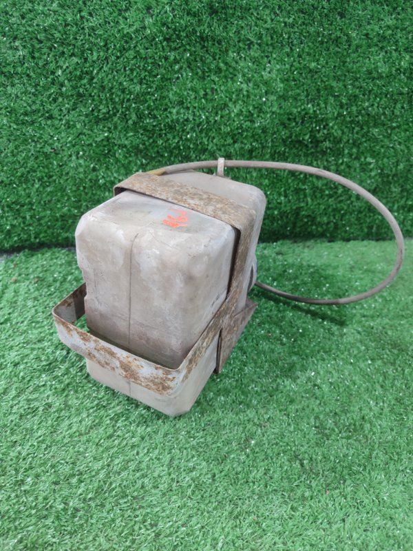 Бачок стеклоомывателя ГАЗ Соболь 2217 1999 2217