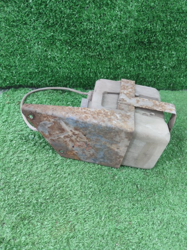 Бачок стеклоомывателя ГАЗ Соболь 2217 1999 2217