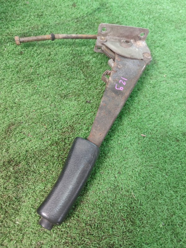 Рычаг стояночного тормоза лада 21083 1996