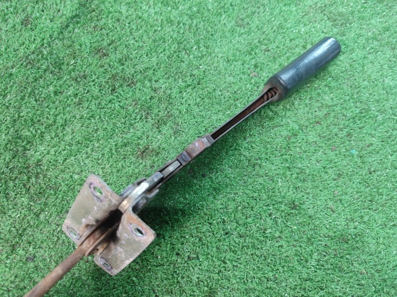 Рычаг стояночного тормоза лада 21083 1996