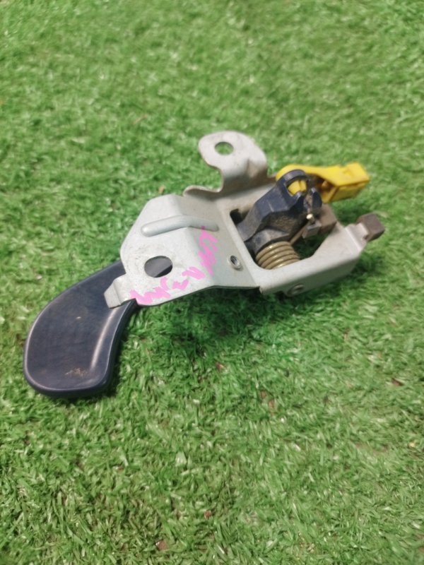 Ручка двери внутренняя Mitsubishi Carisma