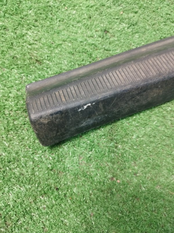 Накладка замка багажника Toyota CORONA 1995 седан