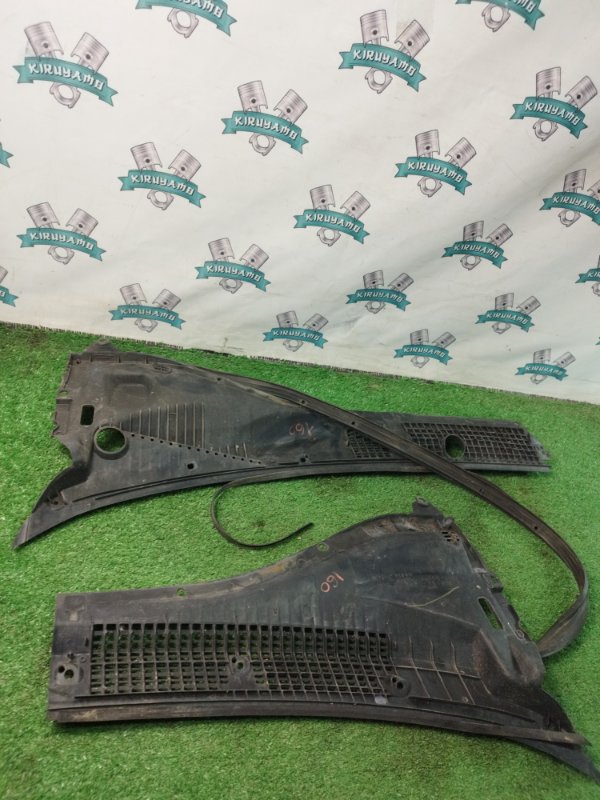 Решетка, жабо под дворники Toyota CORONA 1995 седан