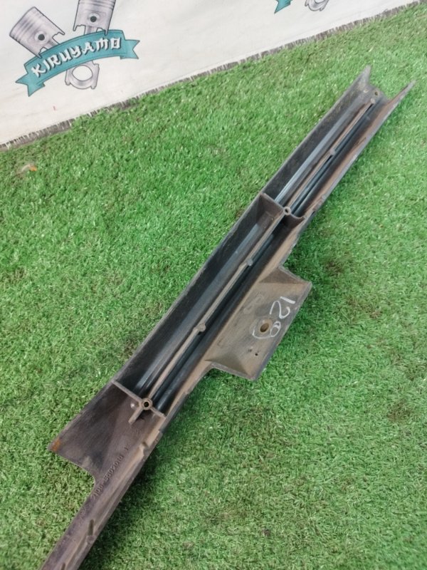 Накладка на порог багажника лада 21083 1996