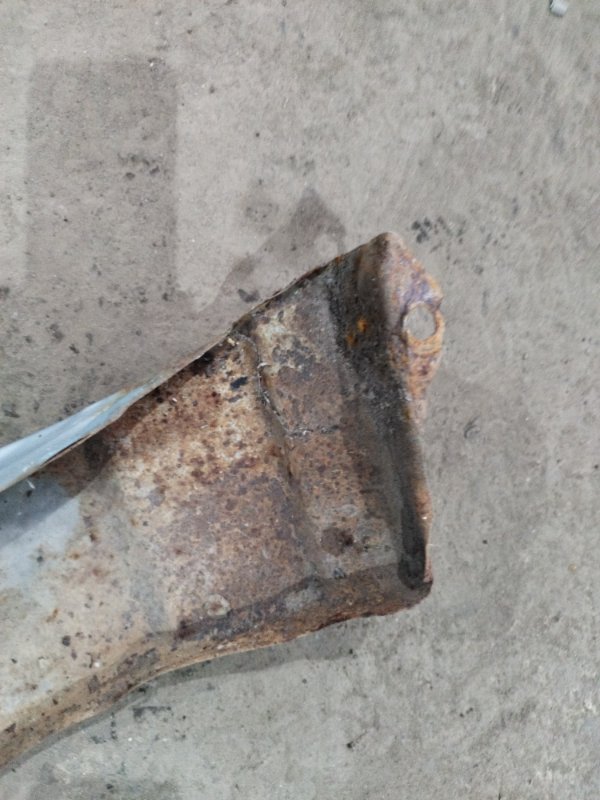 Крыло лада 21102 2002