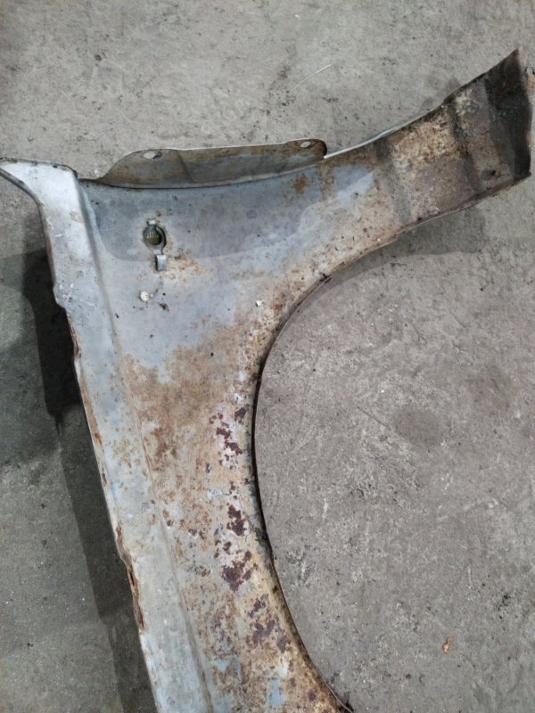 Крыло лада 21102 2002