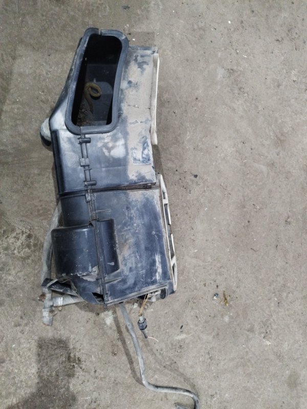 Корпус печки лада 21102 2002