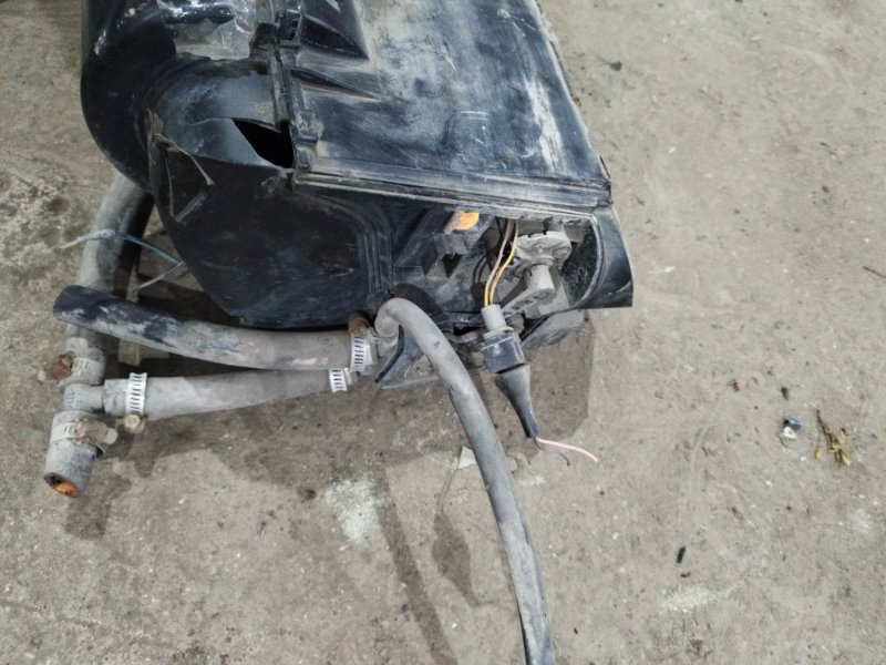 Корпус печки лада 21102 2002