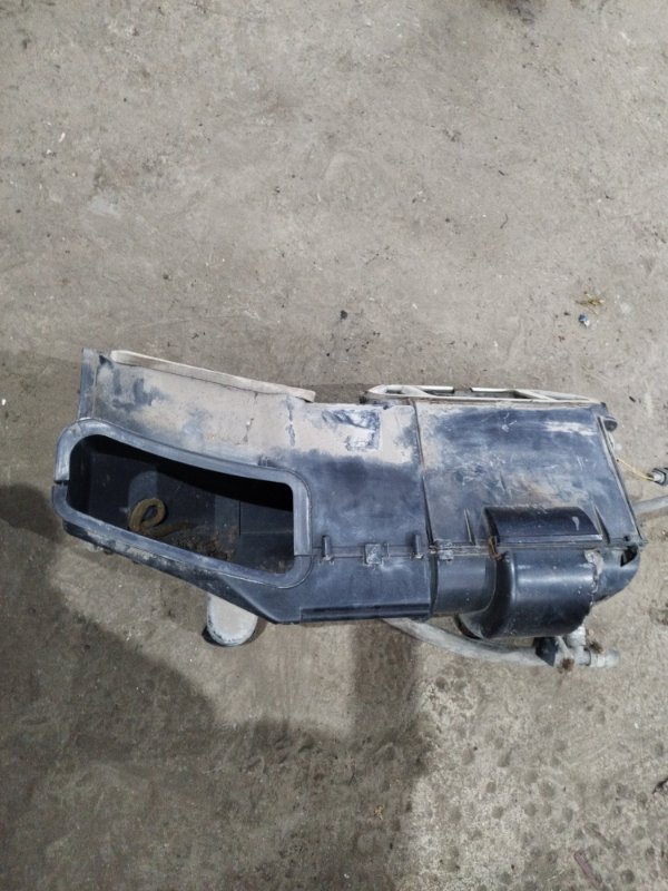 Корпус печки лада 21102 2002