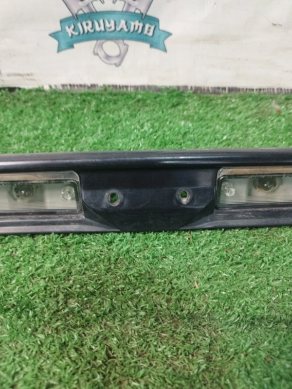 Накладка крышки багажника Toyota CORONA 1995 седан