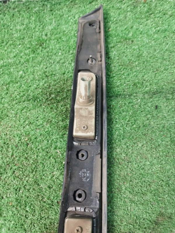 Накладка крышки багажника Toyota CORONA 1995 седан