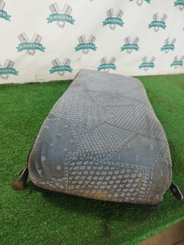 Подлокотник лада 21102 2002