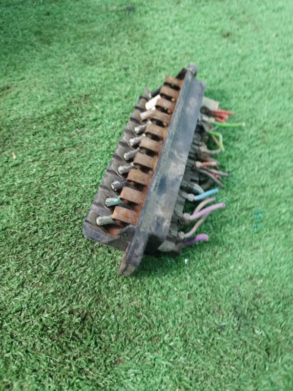 Блок предохранителей лада 21074 1990