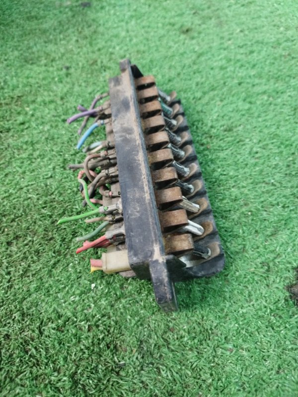 Блок предохранителей лада 21074 1990