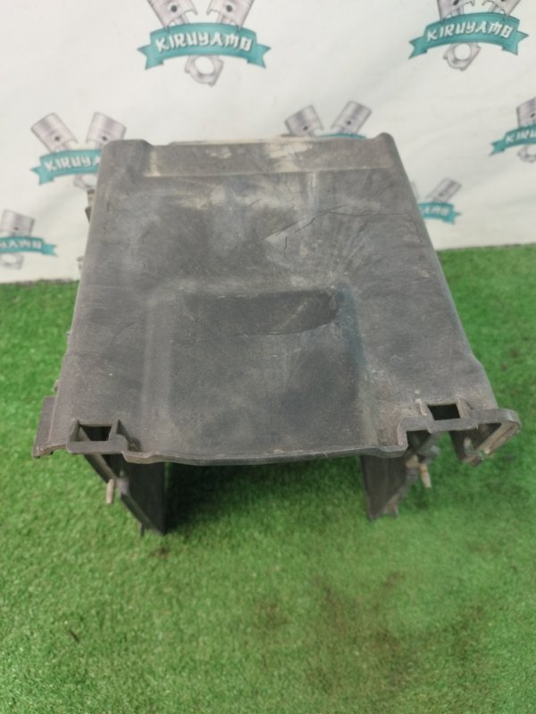 Короб аккумулятора Mazda Mazda3 BK