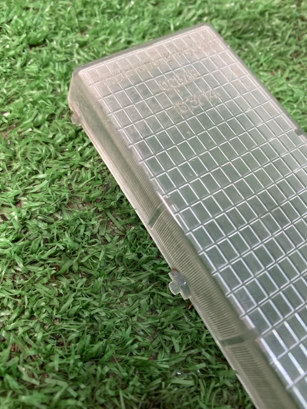 Накладка плафона освещения салона лада 21093 1994 2109