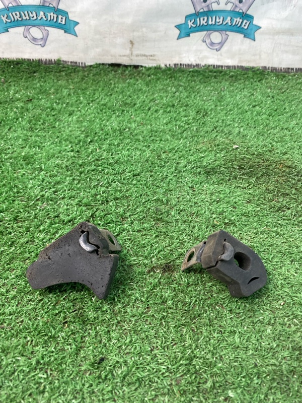 Отбойник капота Toyota CORONA 1995 седан