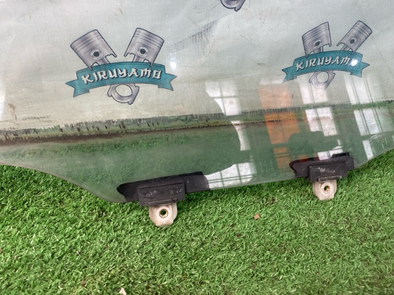 Стекло двери Toyota CORONA 1995 седан