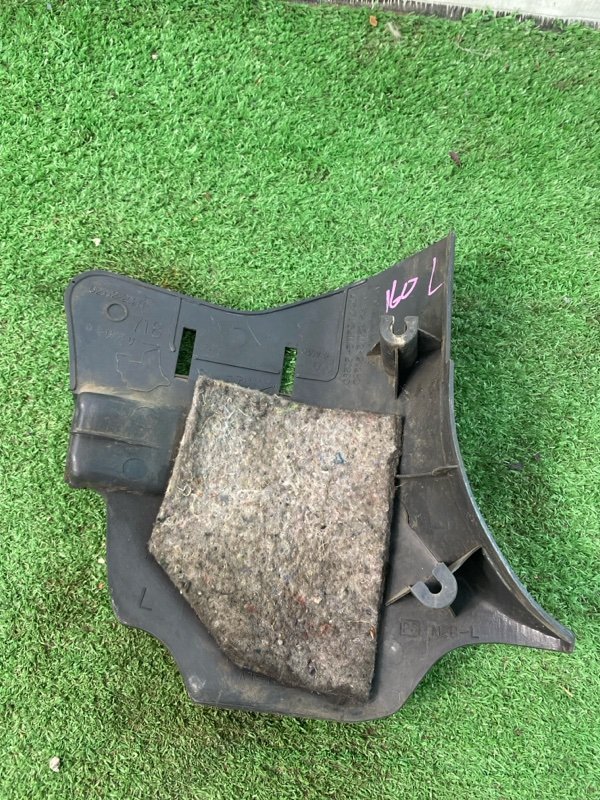 Накладка на стойку кузова Toyota CORONA 1995 седан