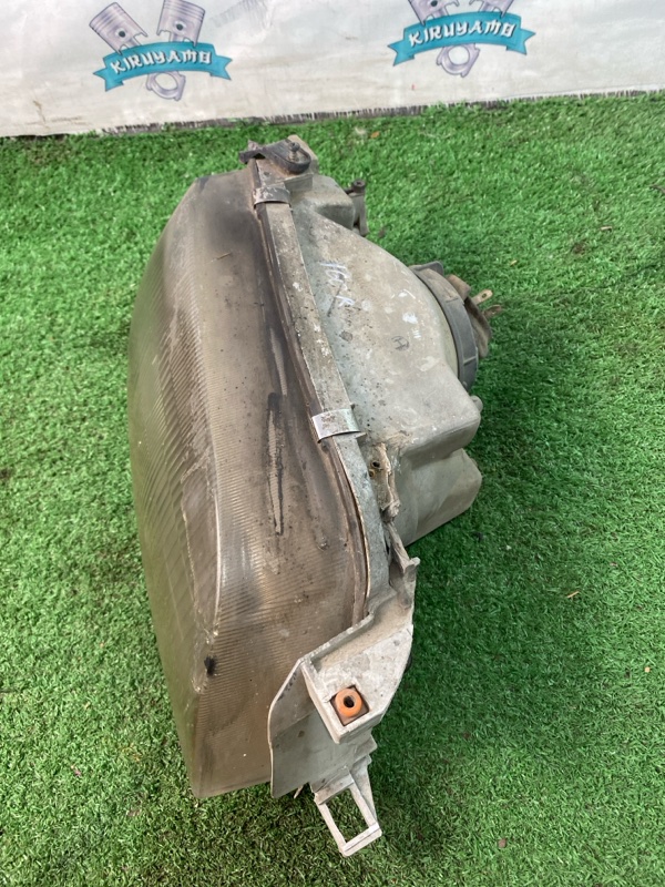 Фара Toyota CORONA 1995 седан