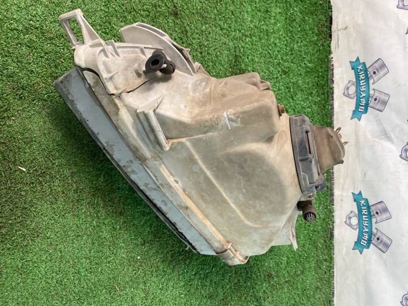 Фара Toyota CORONA 1995 седан