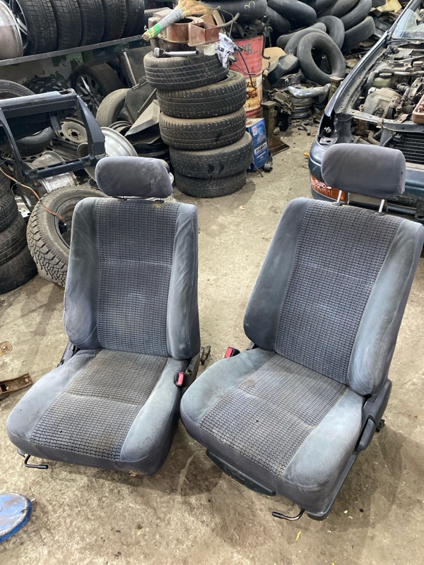 Сиденья комплект Toyota CORONA 1995 седан