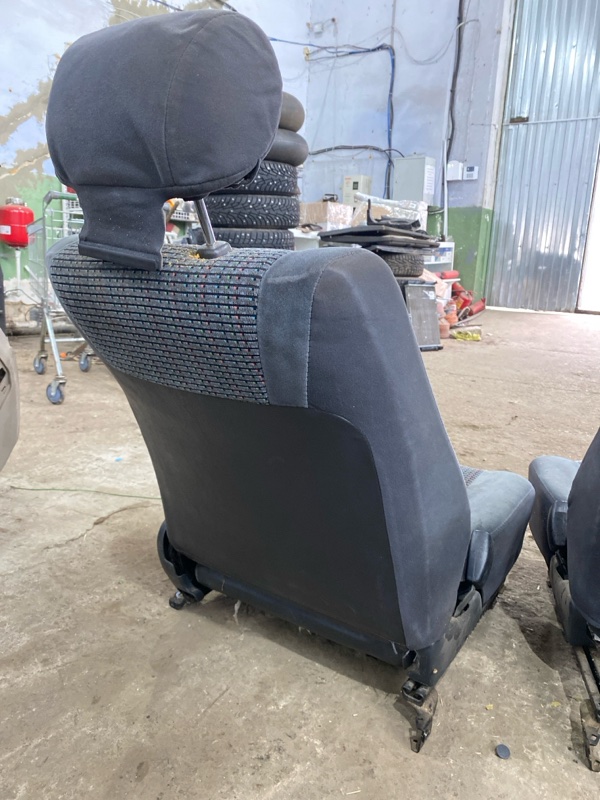 Сиденья комплект Toyota CORONA 1995 седан