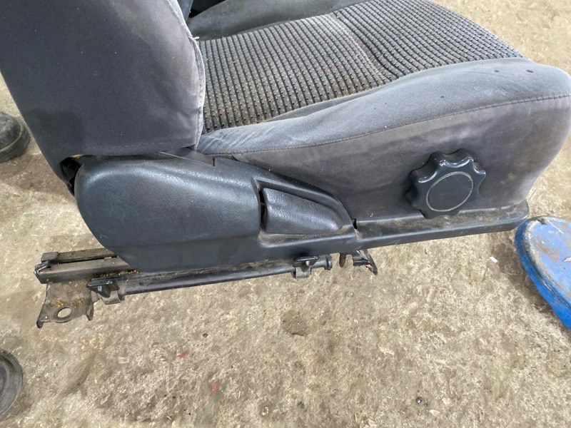 Сиденья комплект Toyota CORONA 1995 седан