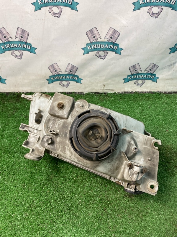 Фара Toyota CORONA 1995 седан