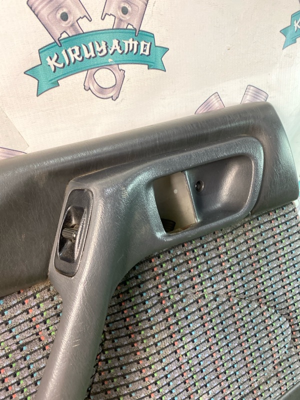 Обшивка боковой двери Toyota CORONA 1995 седан