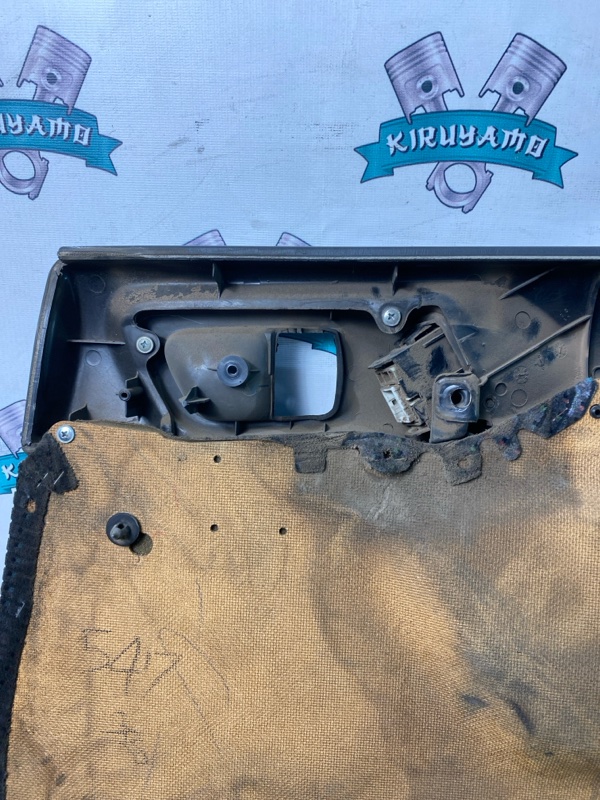 Обшивка боковой двери Toyota CORONA 1995 седан