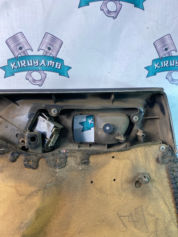 Обшивка боковой двери Toyota CORONA 1995 седан