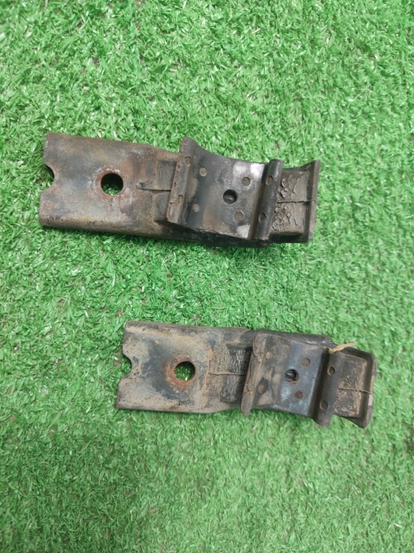 КРОНШТЕЙН Toyota CORONA 1995 седан