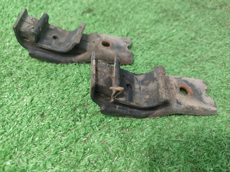 КРОНШТЕЙН Toyota CORONA 1995 седан