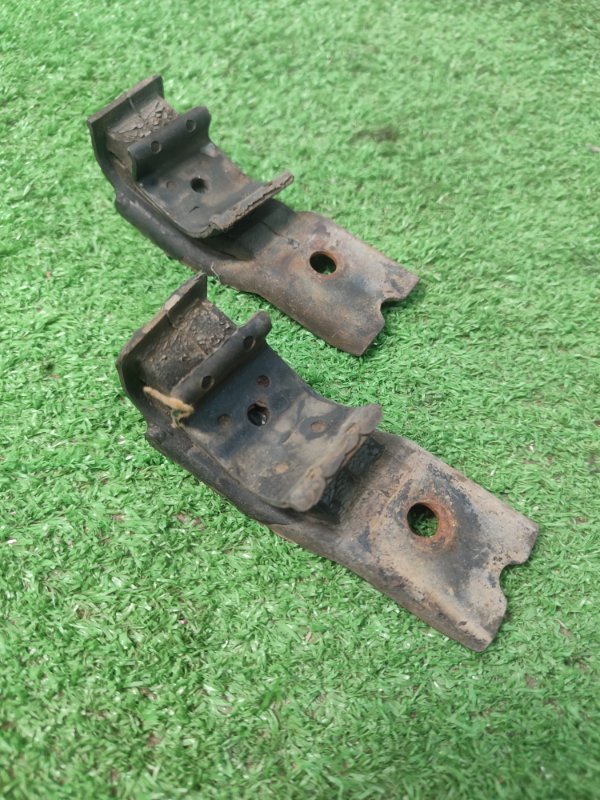 КРОНШТЕЙН Toyota CORONA 1995 седан