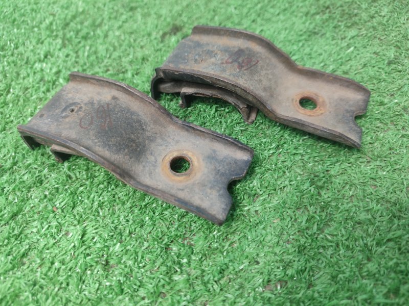 КРОНШТЕЙН Toyota CORONA 1995 седан