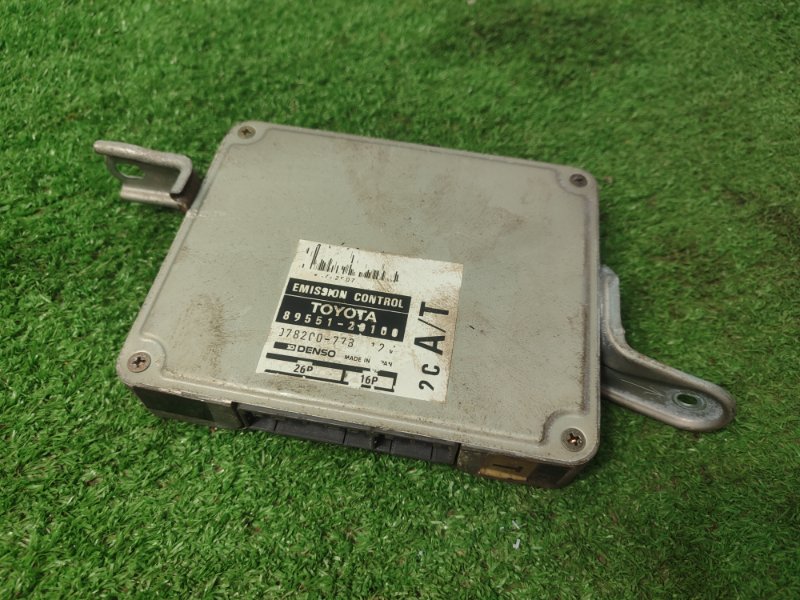 Блок управления Toyota CORONA 1995 седан