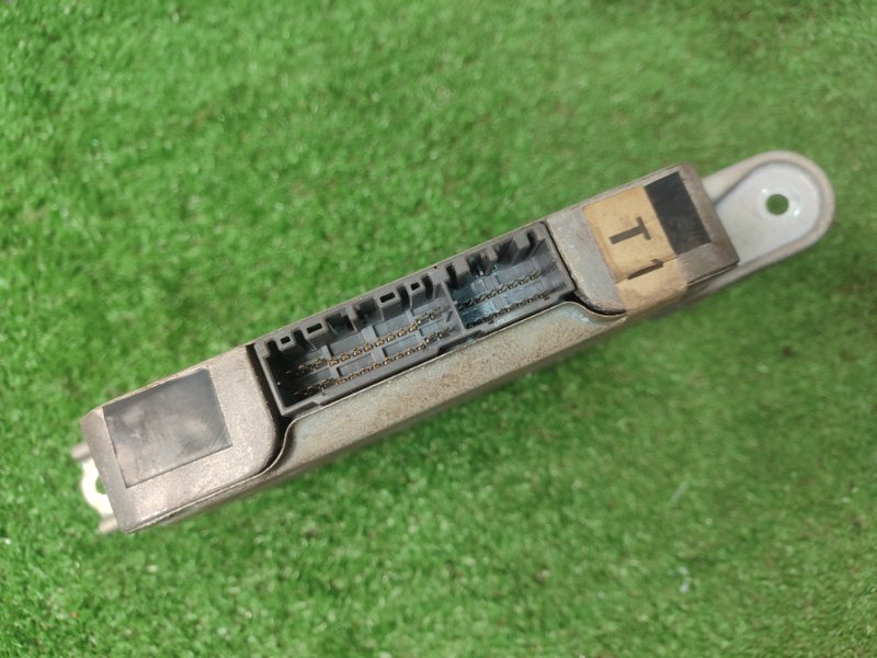 Блок управления Toyota CORONA 1995 седан