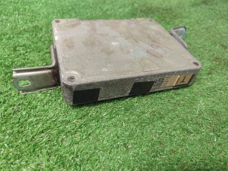 Блок управления Toyota CORONA 1995 седан