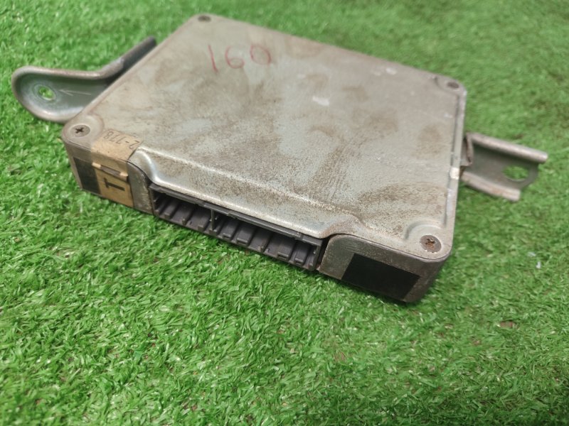 Блок управления Toyota CORONA 1995 седан