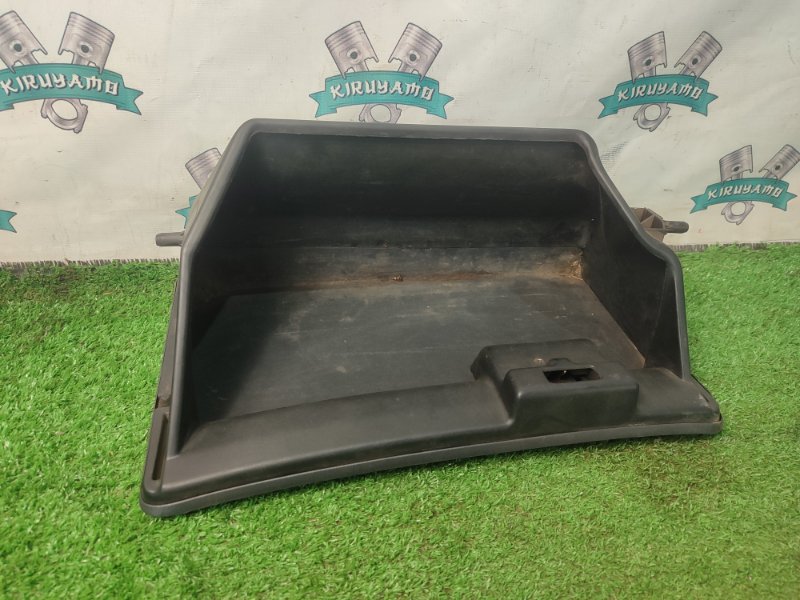 Бардачок Toyota CORONA 1995 седан