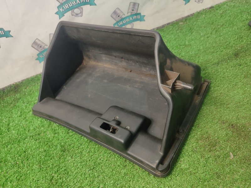 Бардачок Toyota CORONA 1995 седан