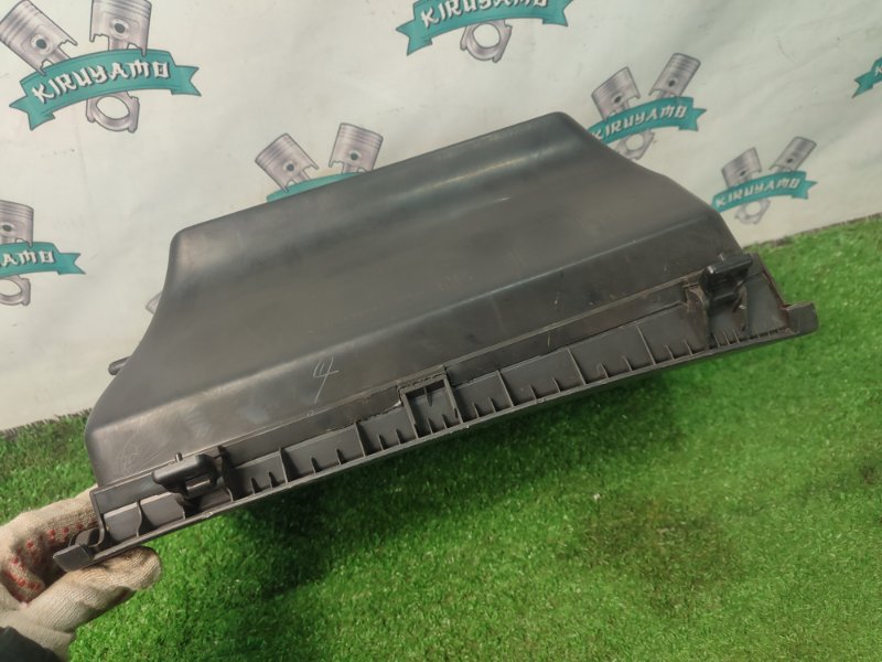 Бардачок Toyota CORONA 1995 седан