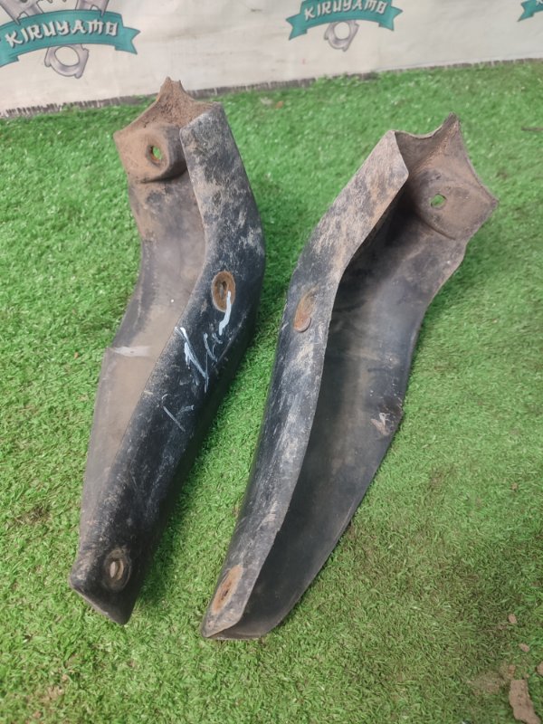 Брызговик Toyota CORONA 1995 седан