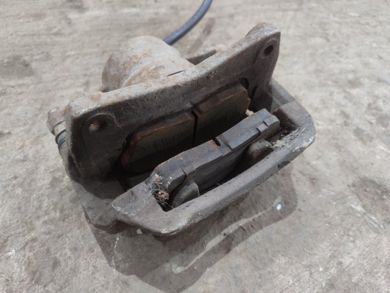 Суппорт тормозной Toyota CORONA 1995 седан