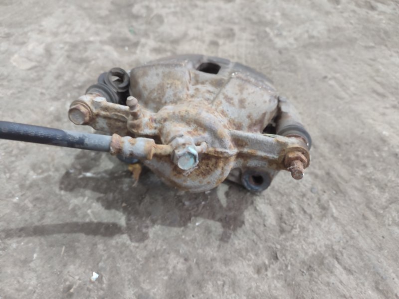 Суппорт тормозной Toyota CORONA 1995 седан