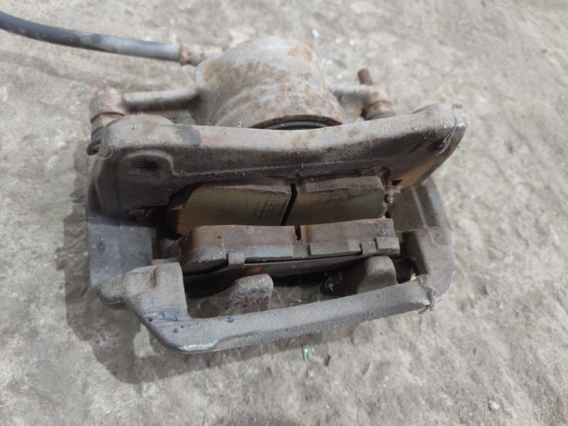 Суппорт тормозной Toyota CORONA 1995 седан