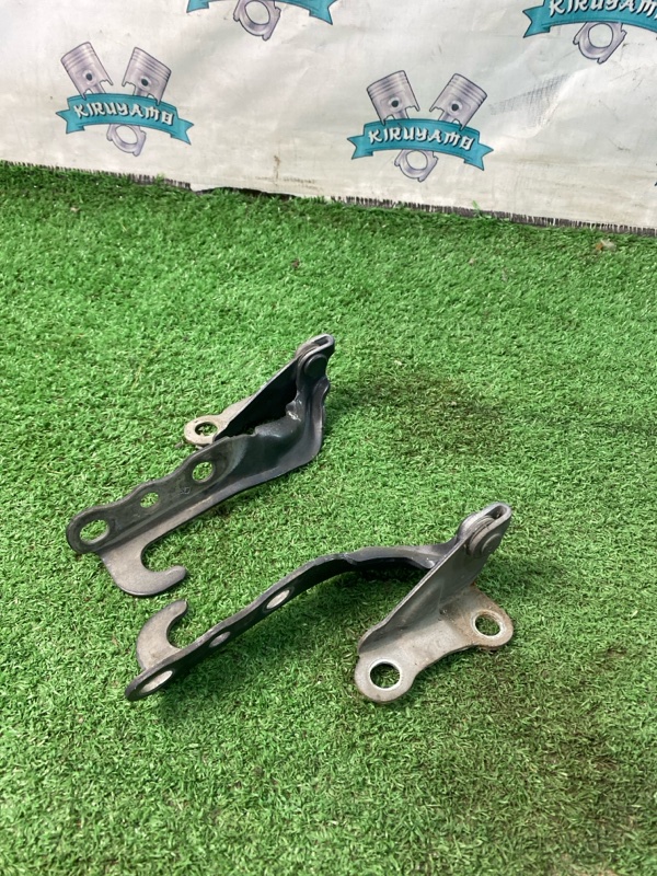 Петля капота Toyota CORONA 1995 седан