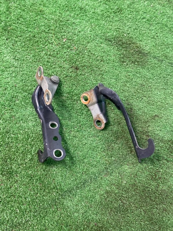 Петля капота Toyota CORONA 1995 седан