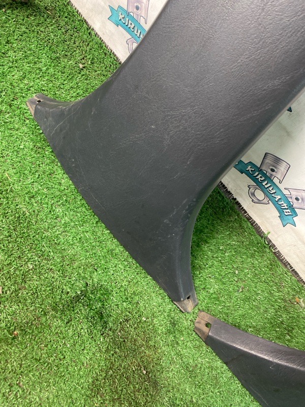 Накладка на стойку кузова Toyota CORONA 1995 седан